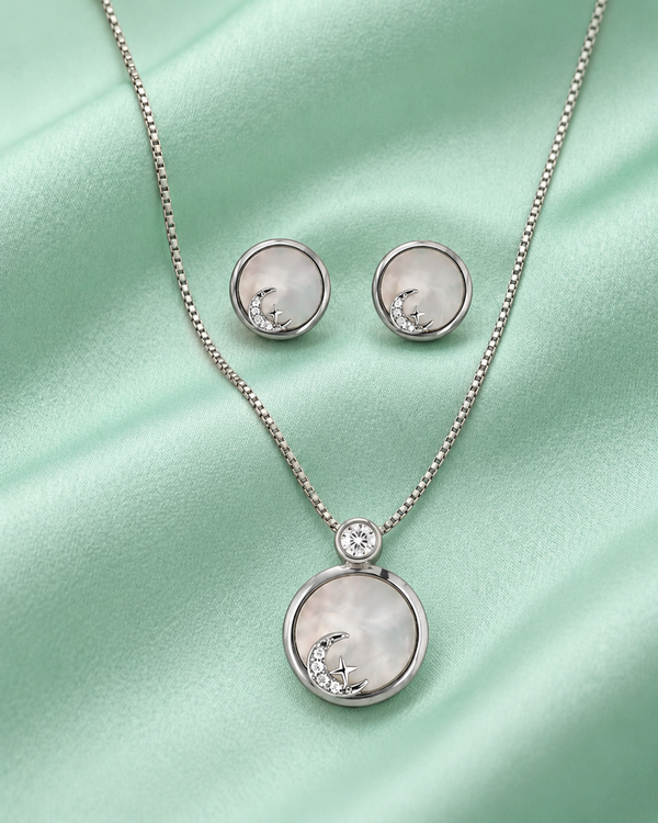 Moonlit Pearl Pendant Set in 92.5 Silver