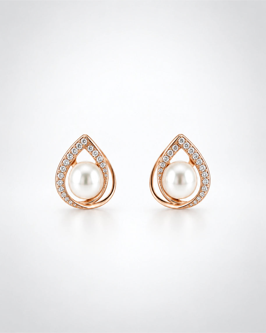 Pearly Teardrop Glow Pendant Set in 92.5 Silver