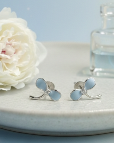 Nyvelle Studs in 92.5 Silver