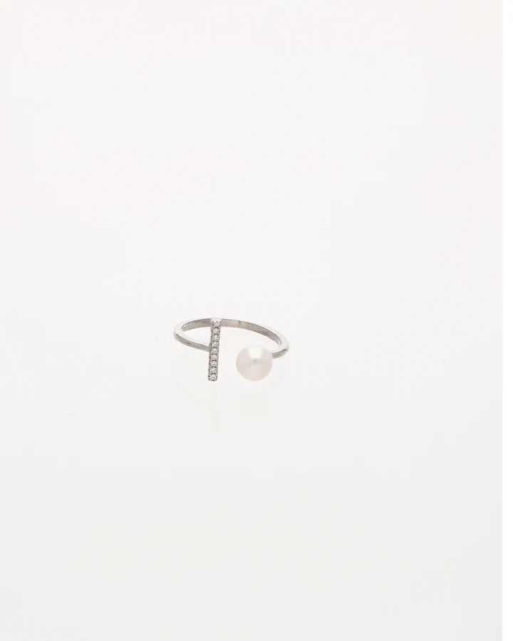 Perle Ring in 92.5 Silver