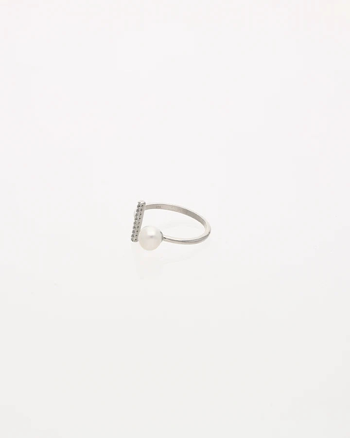 Perle Ring in 92.5 Silver