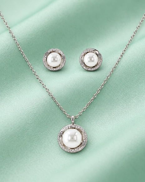 Pearl Radiance Pendant Set in 92.5 Silver